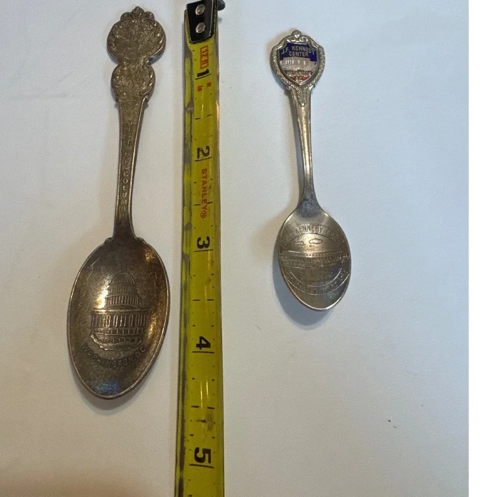 Vintage Washington DC Souvenir Spoons US‎ Capitol & JF Kennedy Center Set of 2